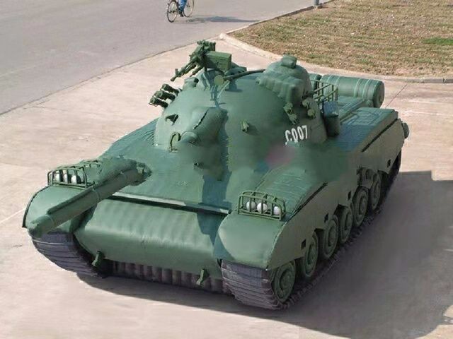 定安军用充气坦克车